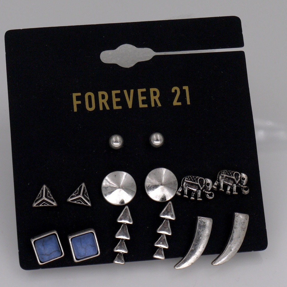Forever 21 Fashion Vintage Women's Earrings Studs